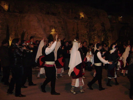 παραδοσιακό χορευτικό συγκρότημα της Νάουσας