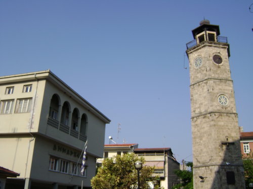 Το δημαρχείο και το Ρολόι στη Νάουσα